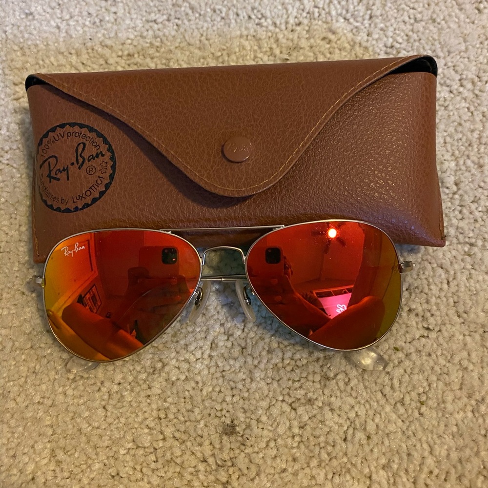 Red Mirror Lens Ray Bans